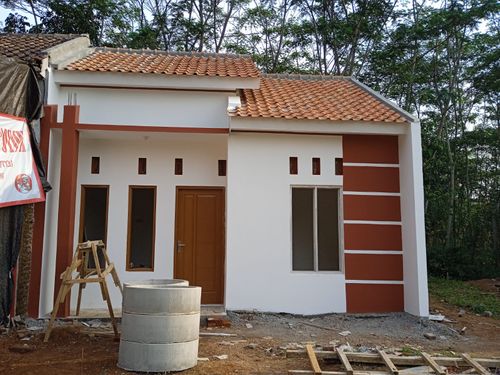 foto tampak rumah tipe 30 perumahan Griya Lebo Permai 1