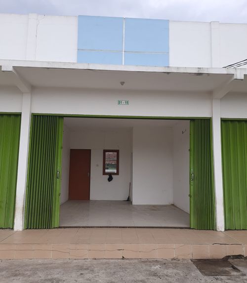foto tampak rumah tipe RUKO perumahan BUANA ASRI