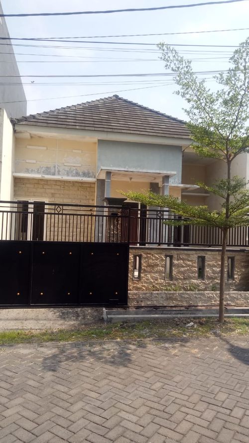 foto tampak rumah tipe 70/120 perumahan Berlian Cluster