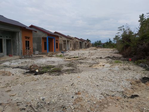 foto posisi tengah perumahan PERUMAHAN PERMATA LESTARI 07
