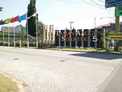 foto gerbang perumahan TAMAN ANGGUN SEJAHTERA 5-H