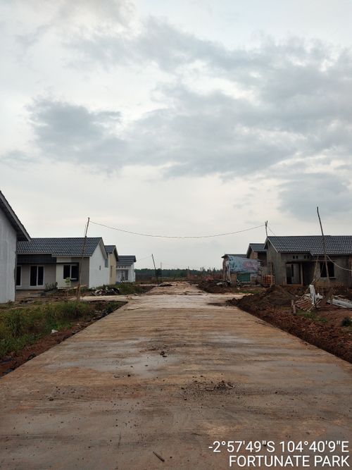 foto posisi tengah perumahan FORTUNATE PARK RESIDENCE
