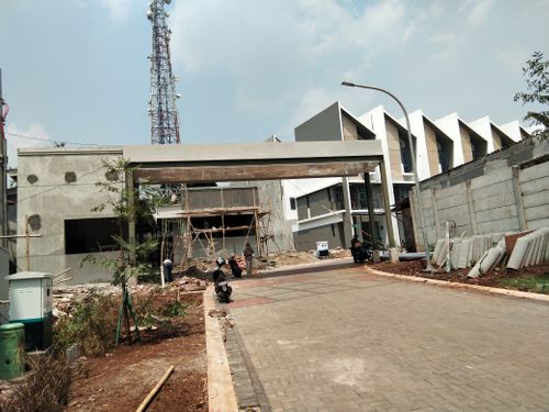 foto gerbang perumahan RUKO PROVENCE SUITES