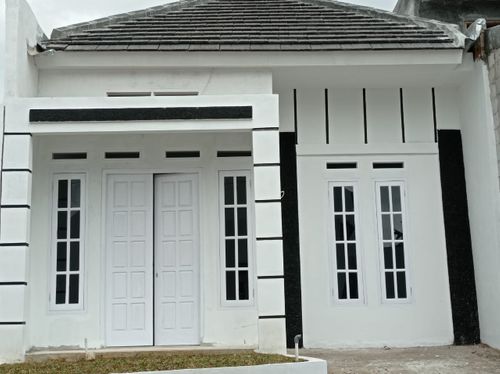 foto tampak rumah tipe 30/60 perumahan Pesona Aluna 2 tahap 3.