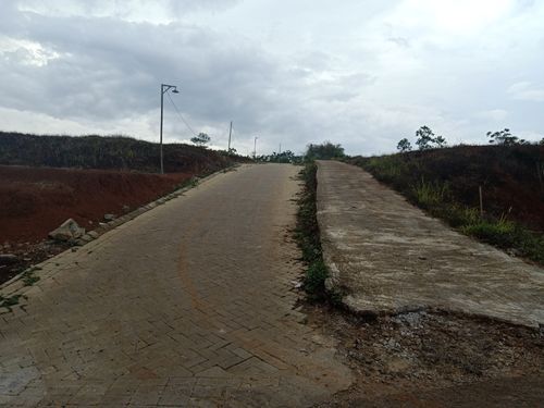 foto gerbang perumahan TAMALAND