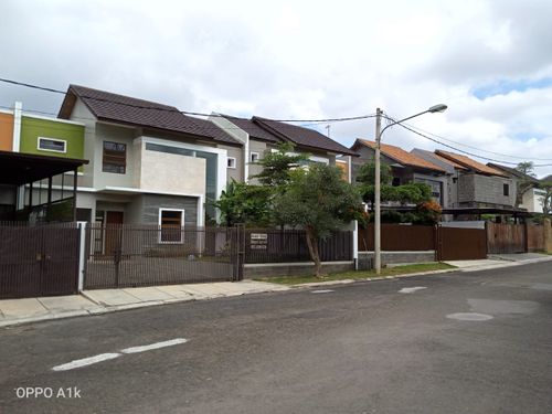 foto tampak rumah tipe 165/289 perumahan Budi Indah Regency