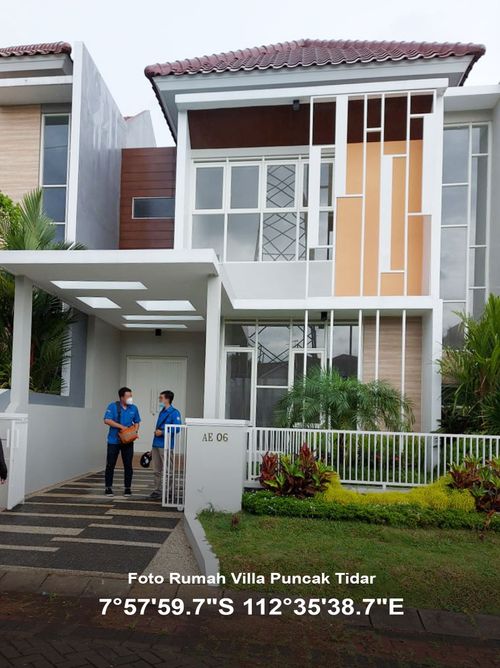 foto tampak rumah tipe AE perumahan Villa Puncak Tidar
