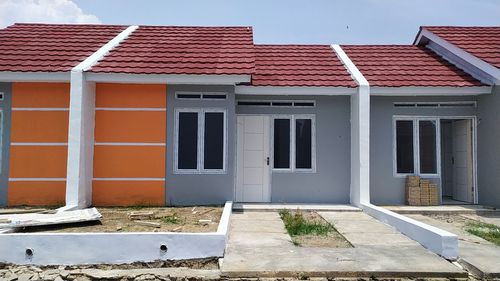 foto tampak rumah tipe 30/66 perumahan Taman Cherry 2