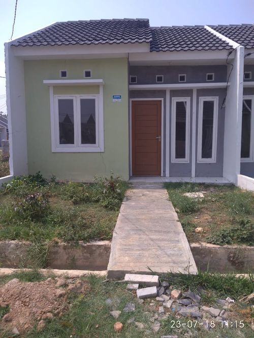 foto tampak rumah tipe BB5 - 01 perumahan Griya Cikarang/Griya Mutiara Asri