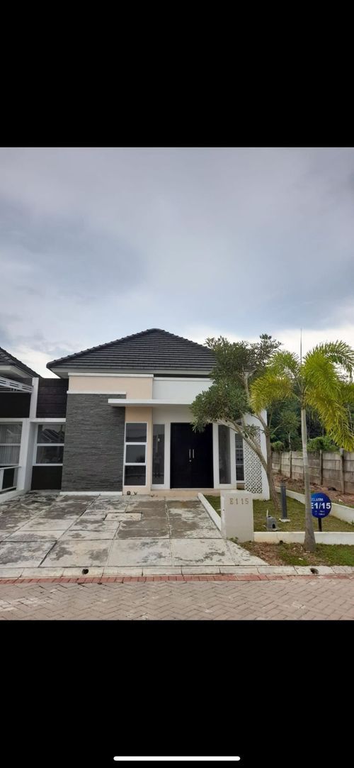 foto tampak rumah tipe E perumahan Green Resort