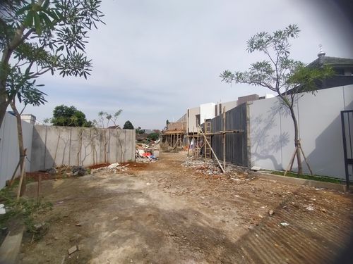 foto posisi tengah perumahan Kayu Manis Parkview