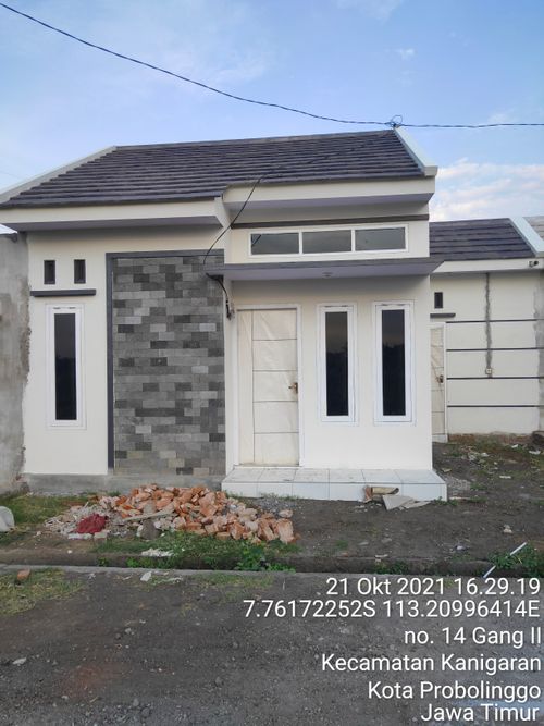 foto contoh rumah perumahan Arum Abadi Regency