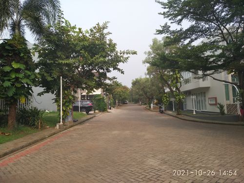 foto posisi tengah perumahan Victoria Hills