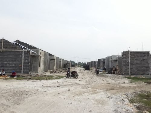 foto posisi tengah perumahan VILLA INDAH MUKTIWARI