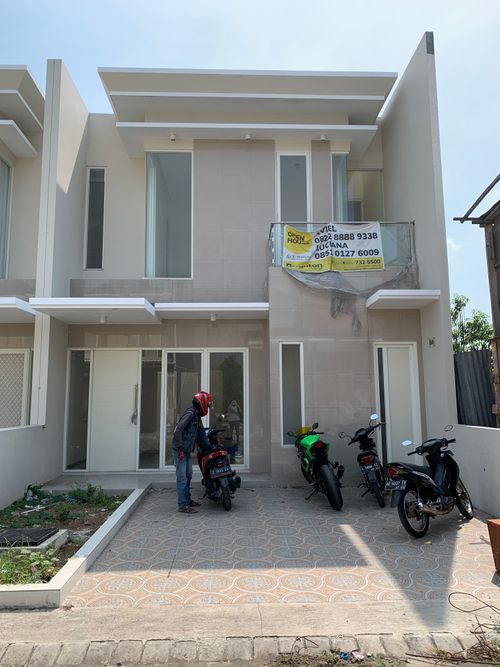 foto tampak rumah tipe LaviniaB6 perumahan De Victory Regency (Tanjungsari Sejahtera)