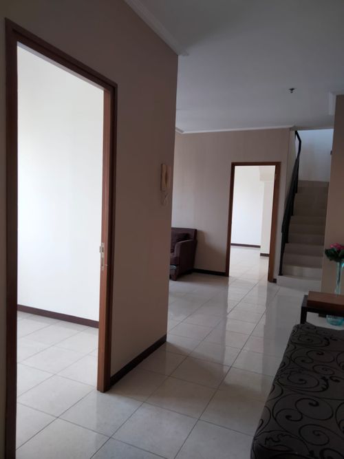 foto tampak rumah tipe 4BRC perumahan Apartemen Maple Park