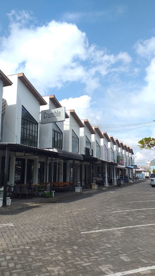 foto posisi tengah perumahan Graha Wangsa/Esplanade