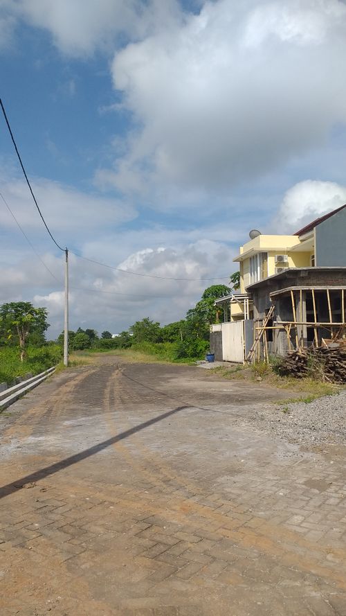 foto posisi tengah perumahan Graha Wangsa