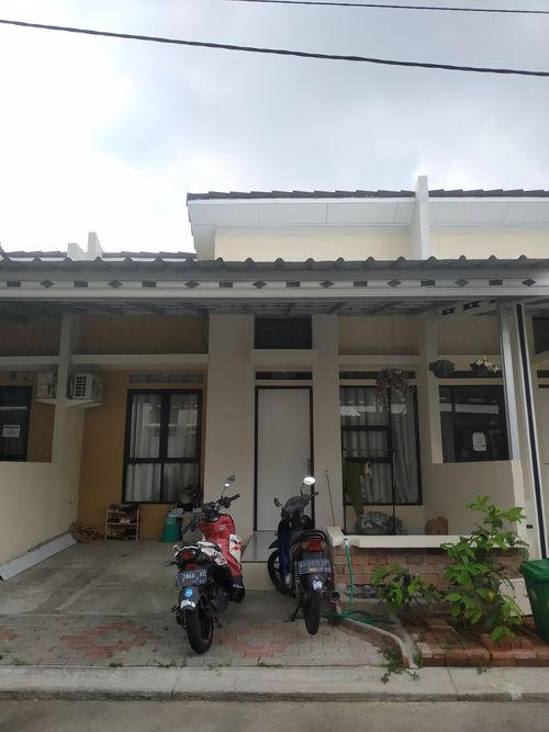 foto contoh rumah perumahan Perumahan Galuh Mas