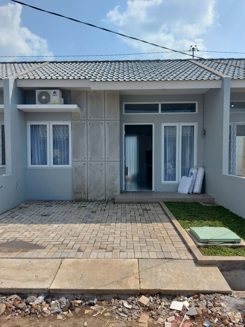 foto tampak rumah tipe G17 (T.29) perumahan PLAMONGAN INDAH