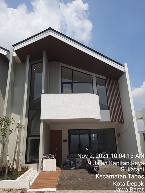 foto contoh rumah perumahan Carlton Private Residence