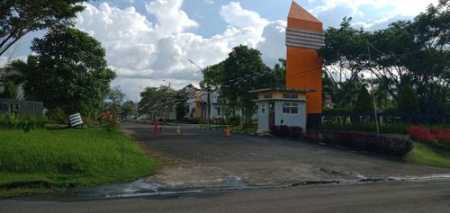 foto gerbang perumahan Griya Maleosan Indah
