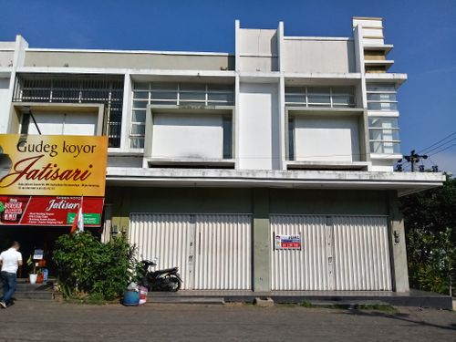 foto tampak rumah tipe Ruko 2 Lnatai perumahan BSB City Ruko Jatisari Square