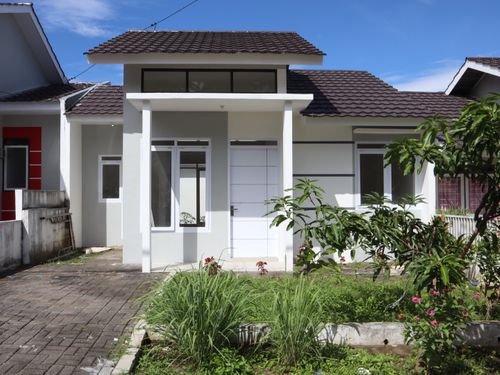 foto tampak rumah tipe 48 perumahan Homeland Residence Matungkas
