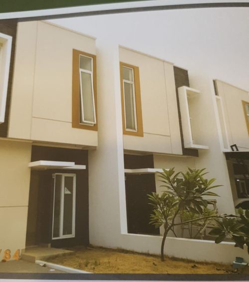 foto tampak rumah tipe BENTLEY perumahan ROYAL LIVING