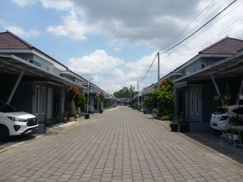 foto posisi tengah perumahan GRAHA MITRA 2