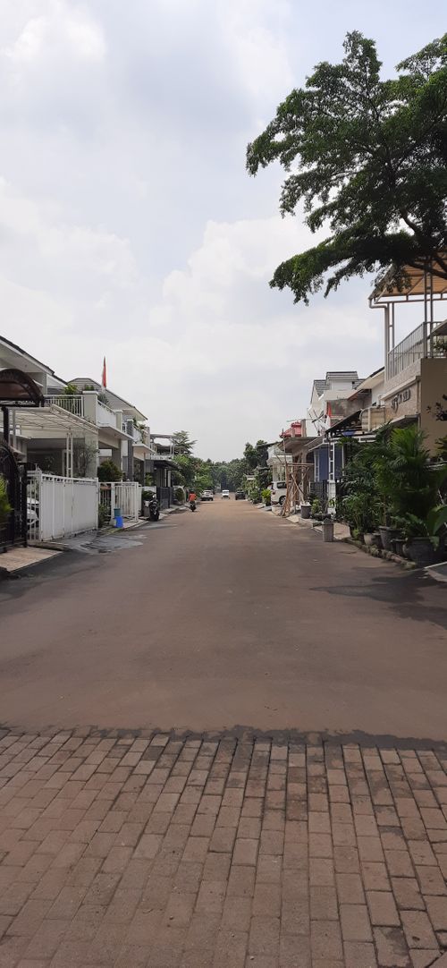 foto posisi tengah perumahan NUANSA ASRI CIPADU