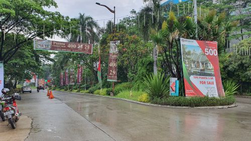 foto gerbang perumahan Cifest Hill