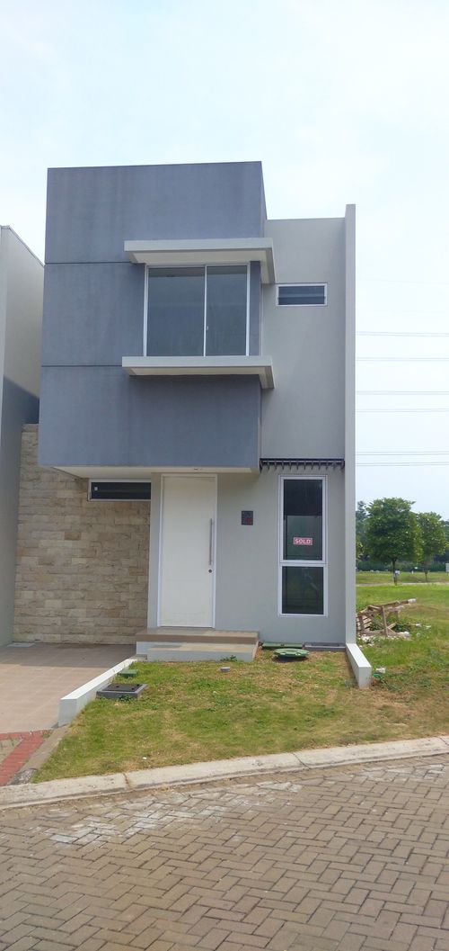 foto contoh rumah perumahan KEBAYORAN PIAZZA HARMONY 1