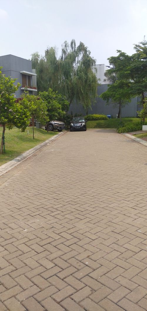 foto posisi tengah perumahan KEBAYORAN PIAZZA HARMONY 1