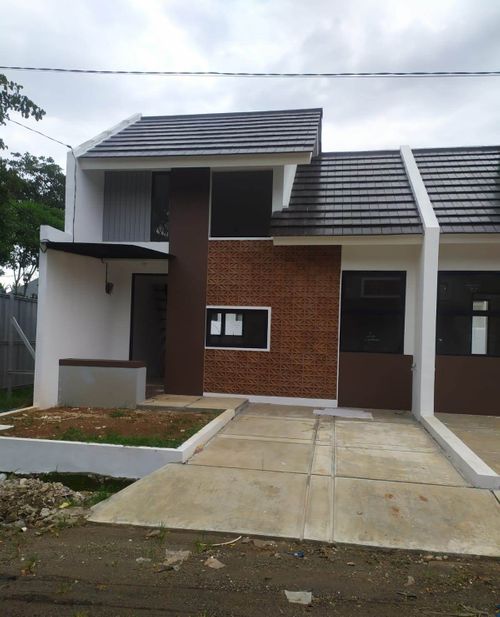 foto tampak rumah tipe 40/134 perumahan PADMA SERPONG