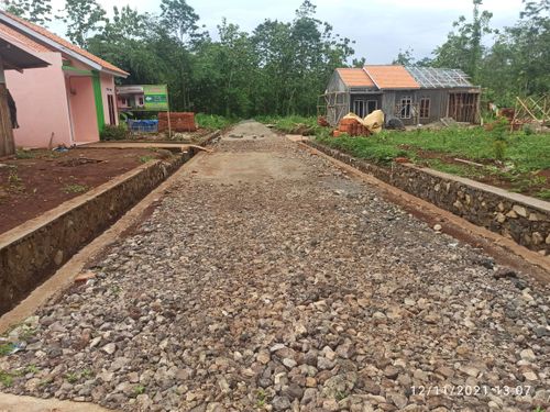 foto posisi tengah perumahan Griya Sindangsari Permai