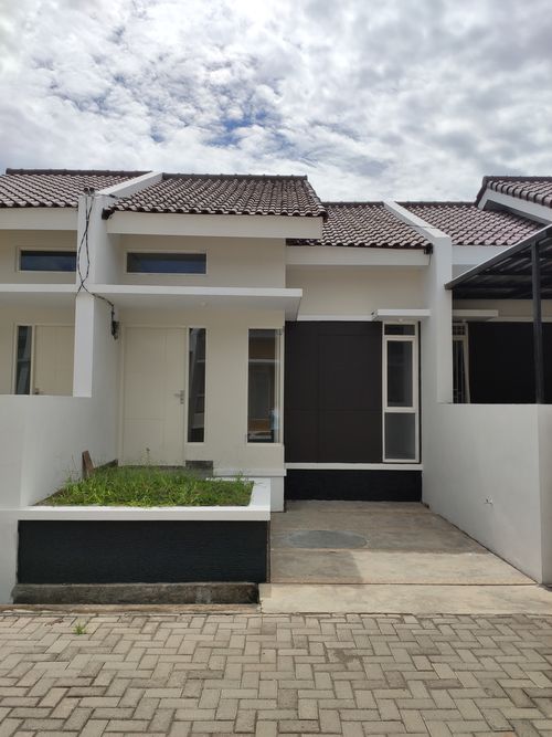 foto tampak rumah tipe Palem B6-3A perumahan MEGAH NUSA MADANI