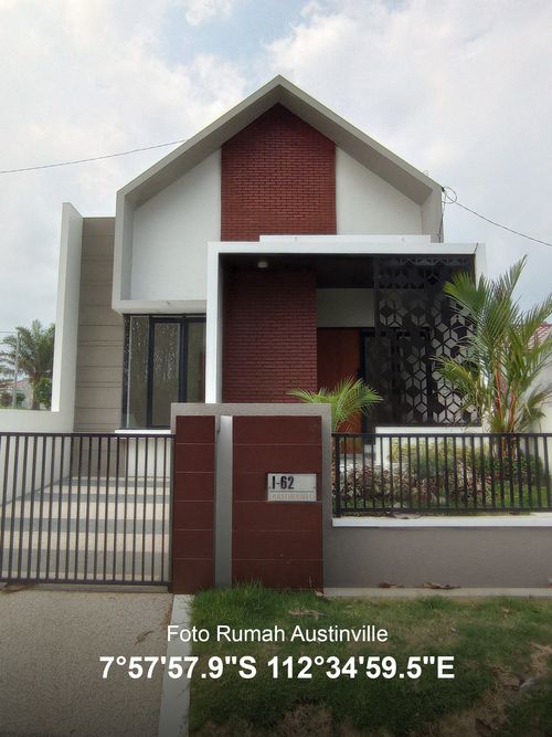 foto tampak rumah tipe T. 53 / 98 perumahan Perum AUSTINVILLE Tahap II