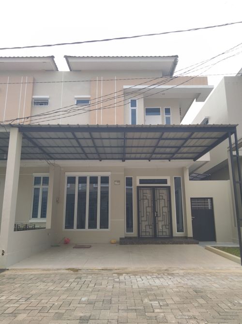 foto tampak rumah tipe 115 perumahan Mentari Residence