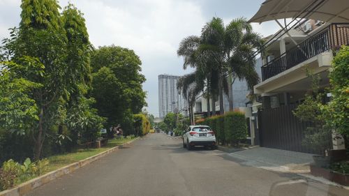 foto posisi tengah perumahan The Green View