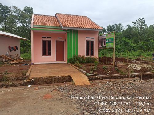 foto tampak rumah tipe 36/72 perumahan Griya Sindangsari Permai