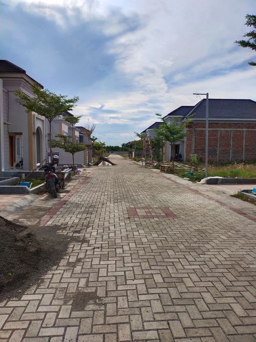 foto posisi tengah perumahan The Emerald Residence