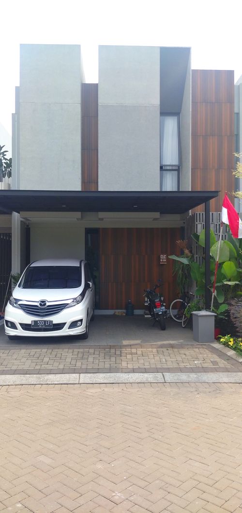 foto tampak rumah tipe CADENZA perumahan DISCOVERY ALTEZZA BINTARO JAYA