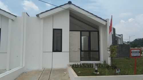 foto tampak rumah tipe T.33/66 perumahan FAMILIA URBAN