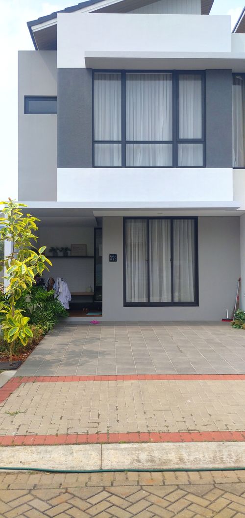 foto tampak rumah tipe VALEA 6 perumahan DISCOVERY ALUVIA BINTARO JAYA