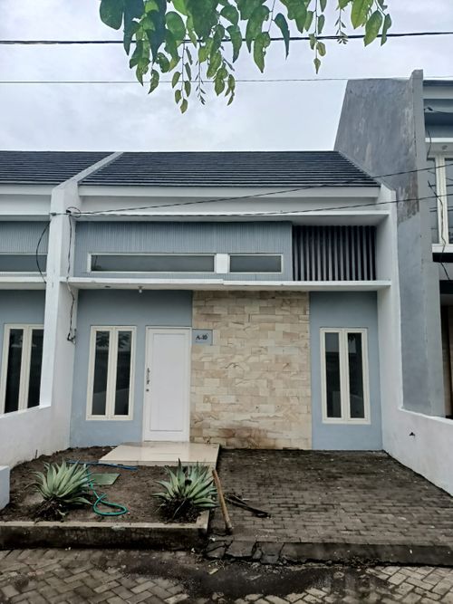 foto tampak rumah tipe 38 perumahan Maharaja Residence