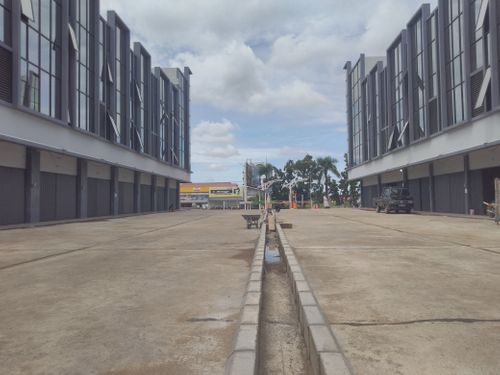 foto posisi tengah perumahan KEYSTONE LANE