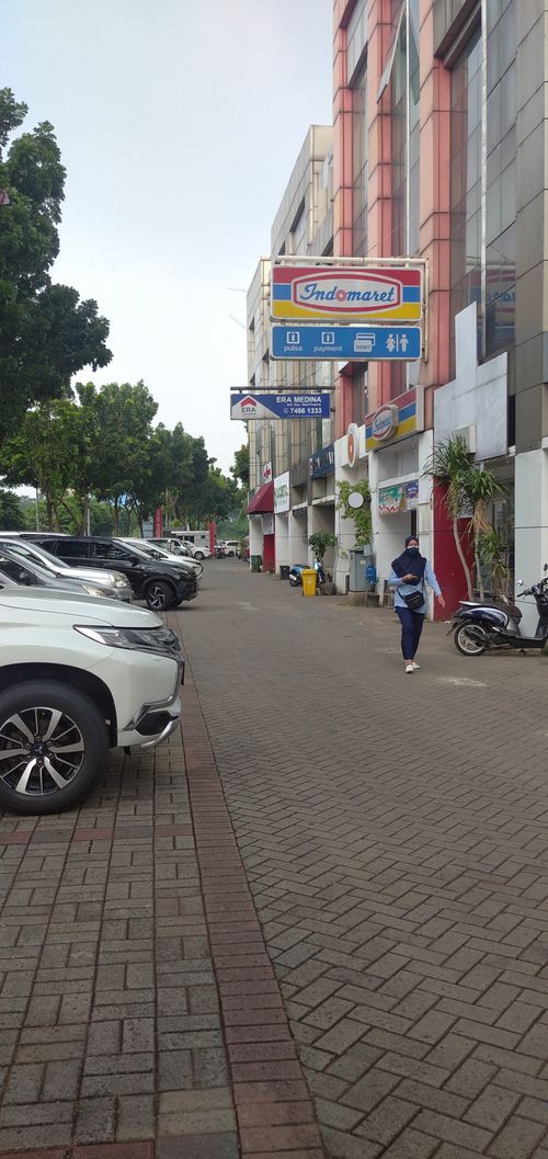 foto posisi tengah perumahan RUKO KEBAYORAN ARCADE BINTARO JAYA