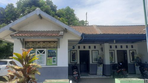 foto tampak rumah tipe 45 perumahan Perumnas Kalipuro Asri