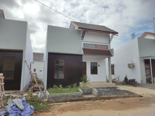 foto tampak rumah tipe Larimar 2 perumahan Mahatama Regency